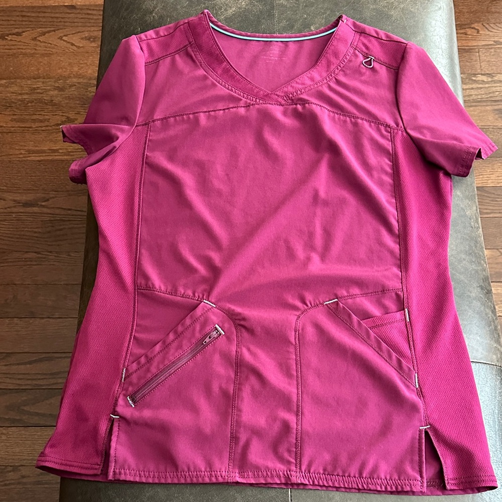 Like New: Scrubstar Women's Pink fuschia Short Sleeve scrub top